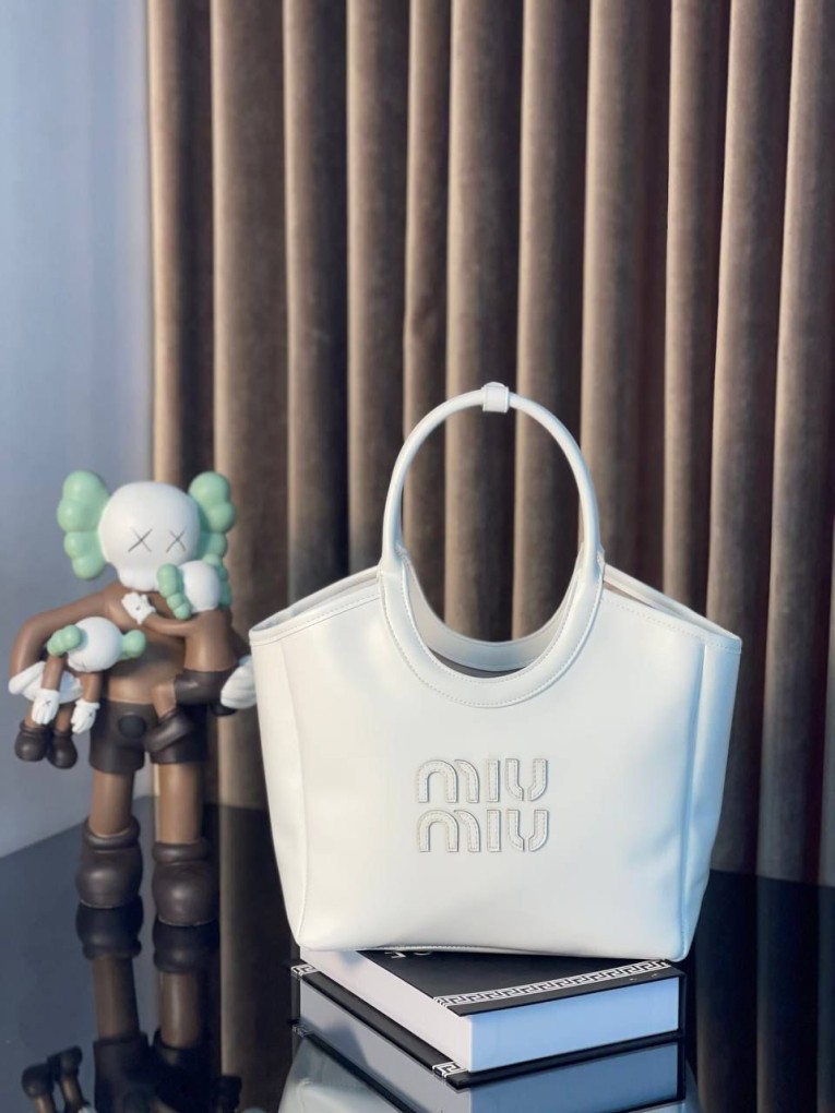 Miu Miu Çanta
