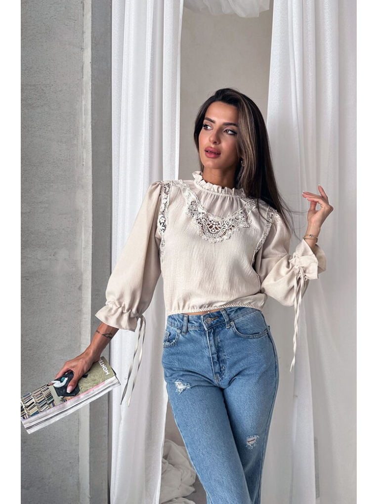 Taş Dantel Detaylı Bluz